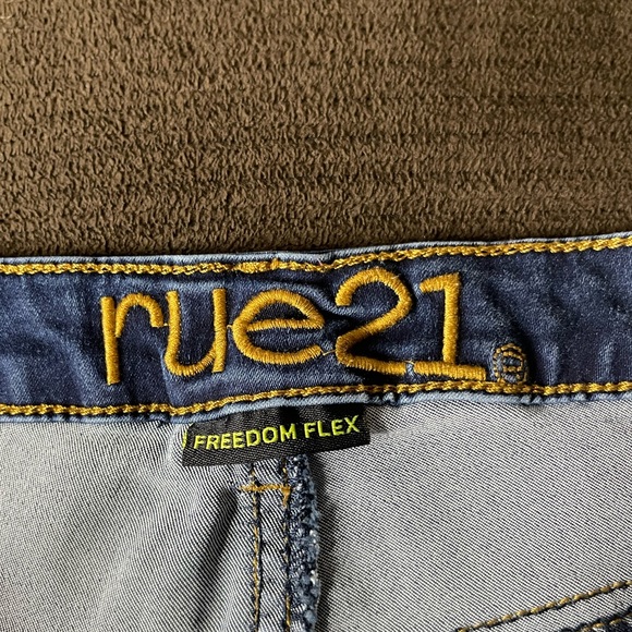 Rue21 Stretchable Mid-Rise Jeggings Size 10 - Picture 9 of 11